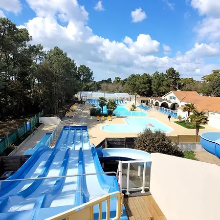 Nyaraló Bungalow De 2 Chambres Avec Piscine Partagee Sauna Et Wifi A Jean De Monts *