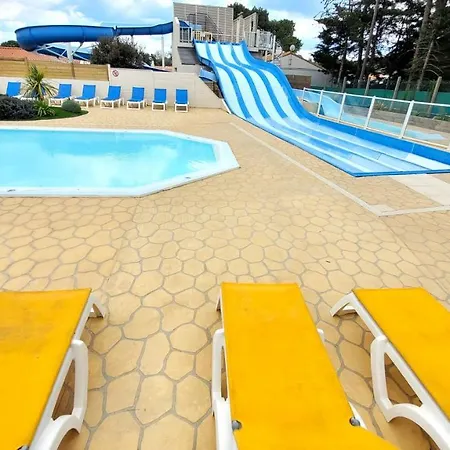 Nyaraló Bungalow De 2 Chambres Avec Piscine Partagee Sauna Et Wifi A Jean De Monts *