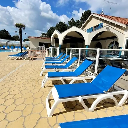 Nyaraló Bungalow De 2 Chambres Avec Piscine Partagee Sauna Et Wifi A Jean De Monts